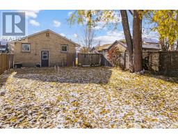 208 VICTORIA AVENUE E - 32