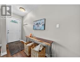 3 - 35 WATERMAN AVENUE - 15