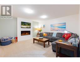 22 WONDERGROVE COURT - 40