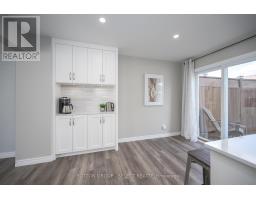 96 ELVIRA CRESCENT - 18