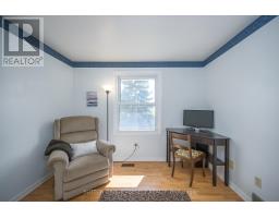 96 ELVIRA CRESCENT - 23