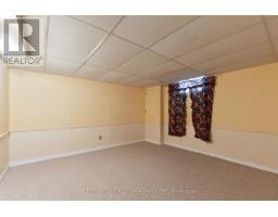 33 - 163 PINE VALLEY DRIVE - 37