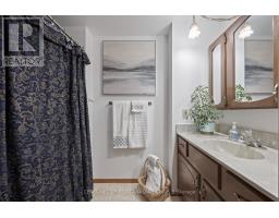 49 BONNIE PLACE - 32