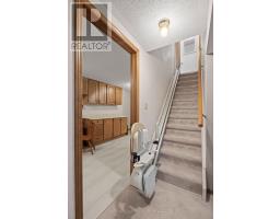 49 BONNIE PLACE - 40