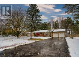 74 DALEVIEW CRESCENT - 2