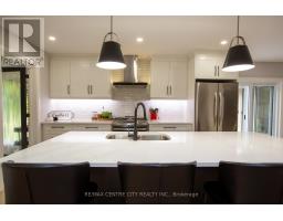 41 MILFORD CRESCENT - 6