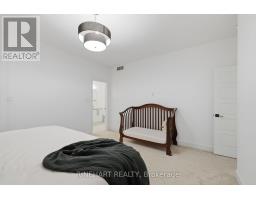 37 EVYLEAN COURT - 32