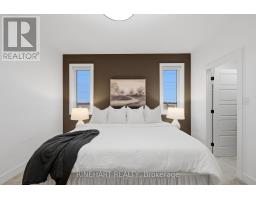 37 EVYLEAN COURT - 33