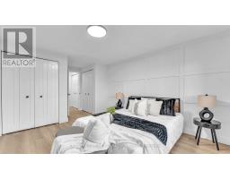 330 SOUTHCREST DRIVE - 18