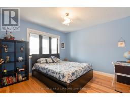 2347 YELLOWBIRCH COURT - 30