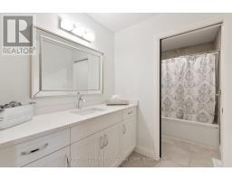 2347 YELLOWBIRCH COURT - 36