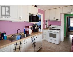 246 ELIZABETH STREET - 6