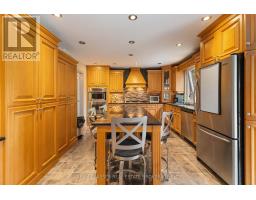 210 CHALET CRESCENT - 16