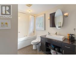 210 CHALET CRESCENT - 24