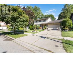 210 CHALET CRESCENT - 3