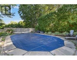 210 CHALET CRESCENT - 35