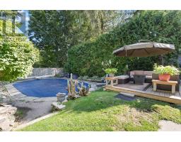 210 CHALET CRESCENT - 36