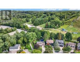 210 CHALET CRESCENT - 44