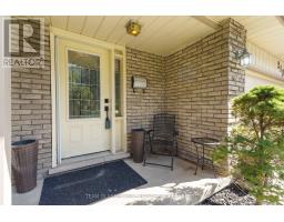 210 CHALET CRESCENT - 6