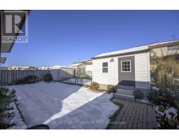 36 GOLFDALE CRESCENT - 18