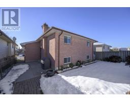 36 GOLFDALE CRESCENT - 19