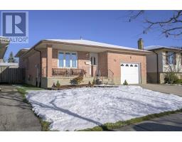 36 GOLFDALE CRESCENT - 2