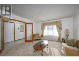 36 GOLFDALE CRESCENT - 3