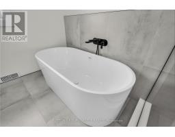 58 BRISCOE CRESCENT - 31