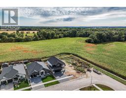 58 BRISCOE CRESCENT - 48