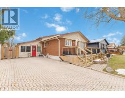 72 METCALFE CRESCENT - 2