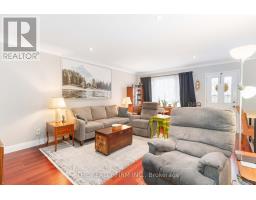 72 METCALFE CRESCENT - 4