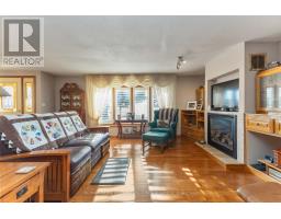 7884 BIRNAM LINE - 14