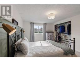 349 HIGHVIEW CRESCENT - 21