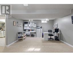 349 HIGHVIEW CRESCENT - 37