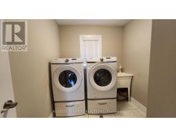 3074 TURNER CRESCENT - 32