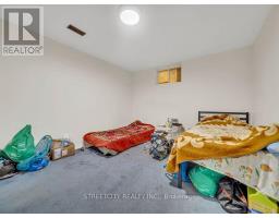 125 STONYBURN CRESCENT - 35