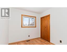 17 CLEMENS STREET - 17