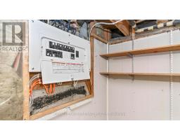 17 CLEMENS STREET - 33