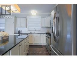 11 - 1850 BEAVERBROOK AVENUE - 16