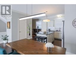 11 - 1850 BEAVERBROOK AVENUE - 17