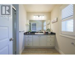 11 - 1850 BEAVERBROOK AVENUE - 28