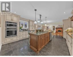 11 CRAMAR CRESCENT - 22