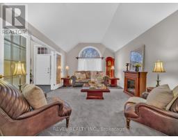 11 CRAMAR CRESCENT - 6