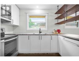 1951 DULUTH CRESCENT - 13