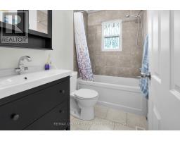 1951 DULUTH CRESCENT - 16