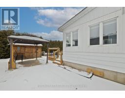 477 RICHARD CRESCENT - 21