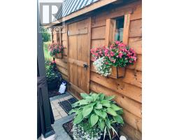 477 RICHARD CRESCENT - 22