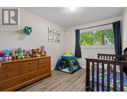 2 THE BIRCHES PLACE - 18