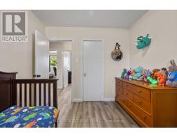 2 THE BIRCHES PLACE - 19