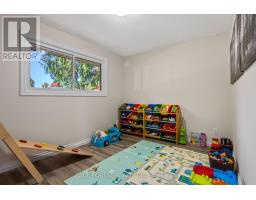 2 THE BIRCHES PLACE - 20